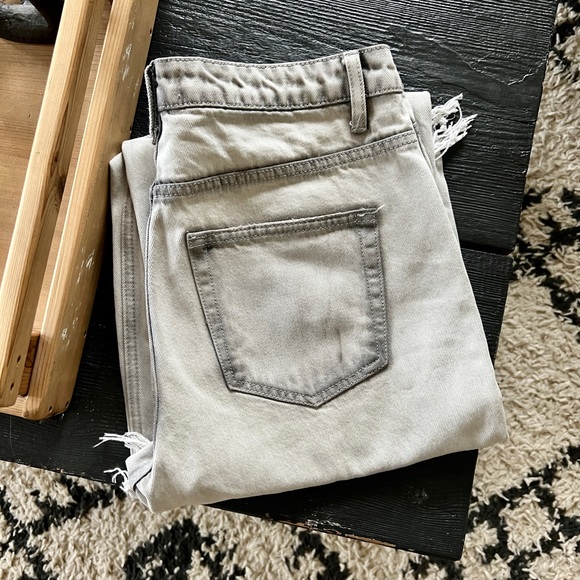 Vervet Ripped Distressed Light Grey Washed Crop Cut Off Baggy Jeans 30 - Picture 10 of 14